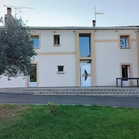 Vegetal Jungle Bed & Breakfast Blaye-Les-Mines