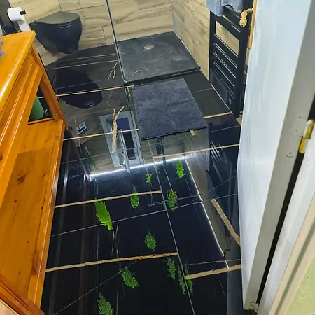 Vegetal Jungle 住宿加早餐酒店 Blaye-Les-Mines